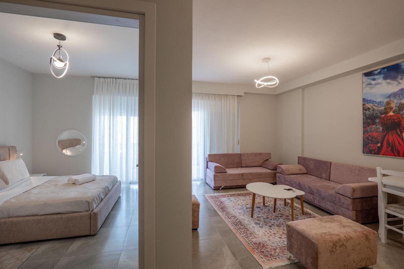Esel Apartments Sarande Bagian luar foto
