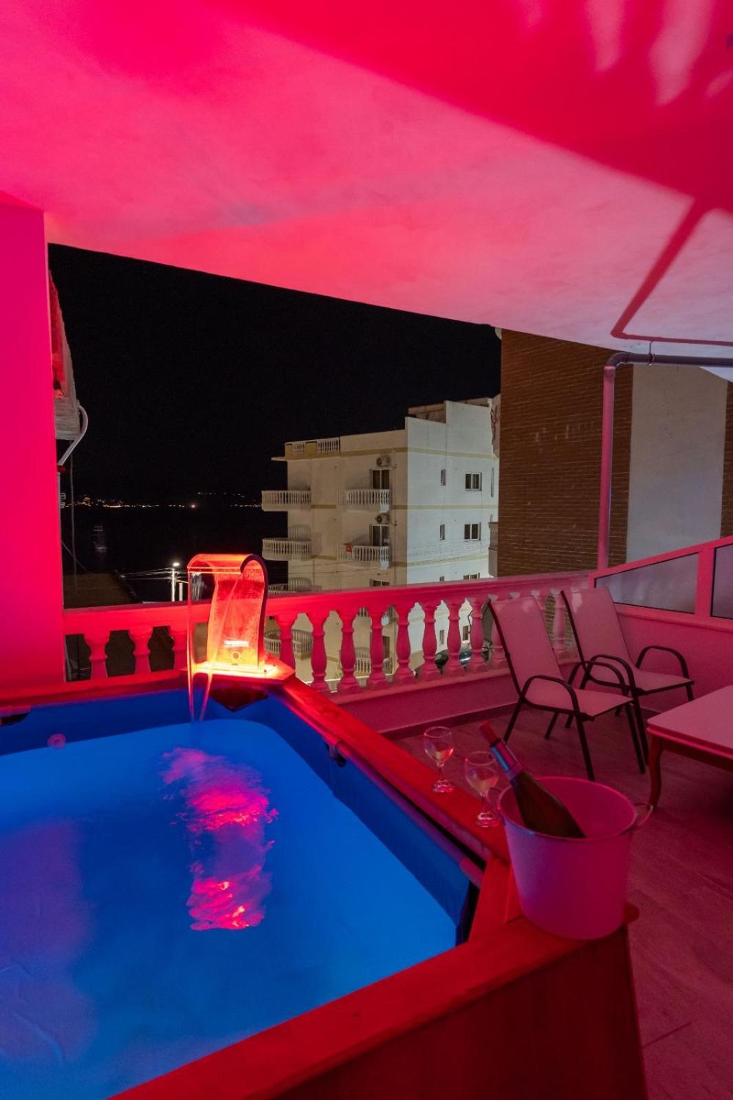 Esel Apartments Sarande Bagian luar foto