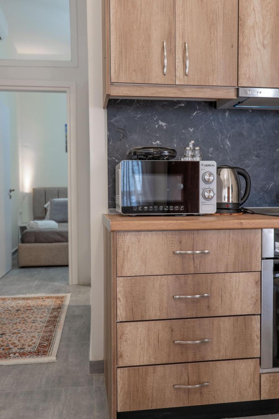 Esel Apartments Sarande Bagian luar foto