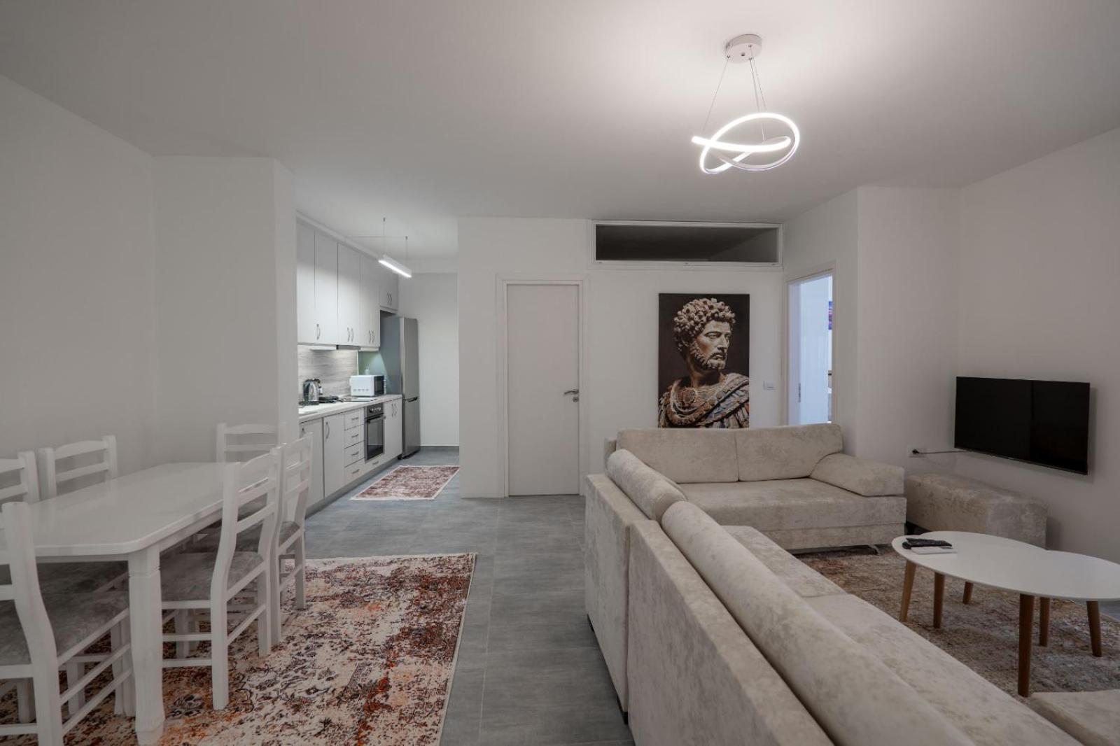 Esel Apartments Sarande Bagian luar foto