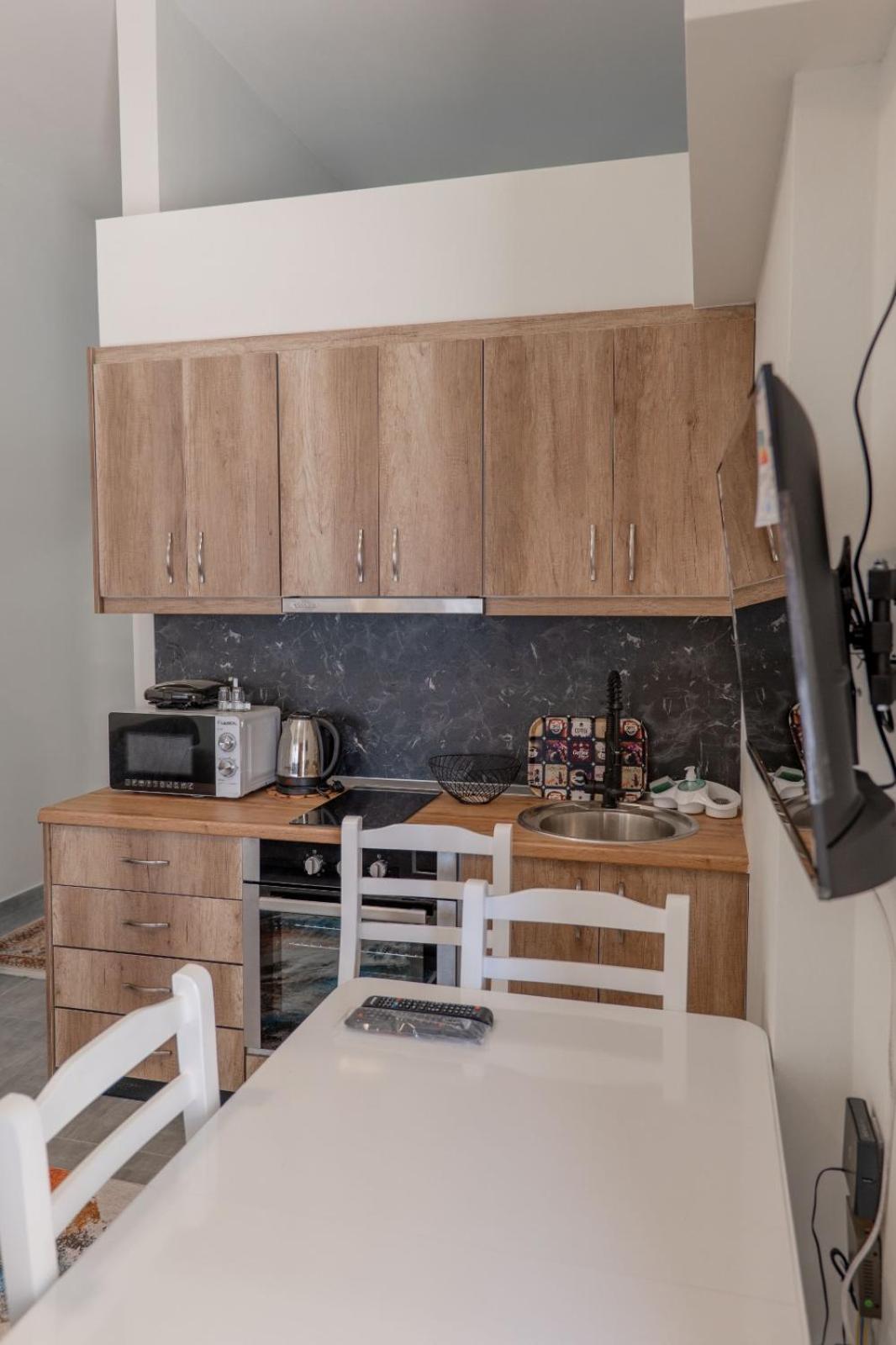 Esel Apartments Sarande Bagian luar foto