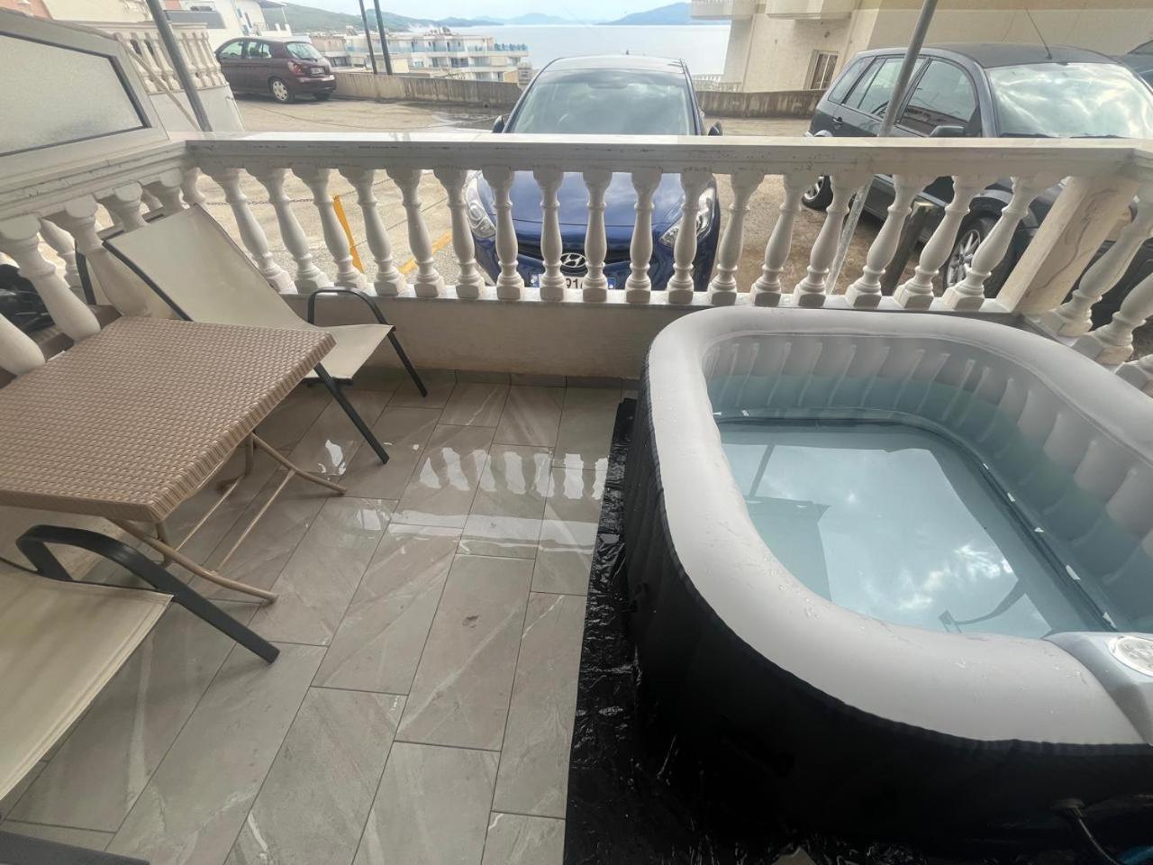 Esel Apartments Sarande Bagian luar foto